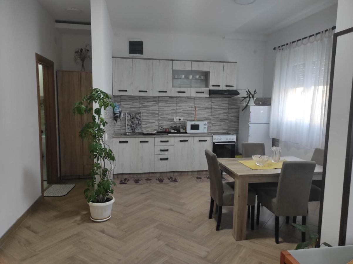 Andrea Airport Apartments Belgrade Exterior photo